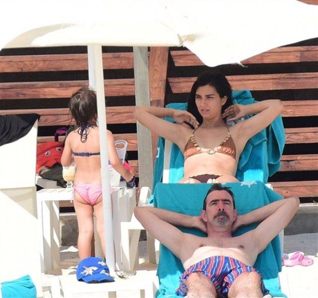 Tuba Büyüküstün tatilde