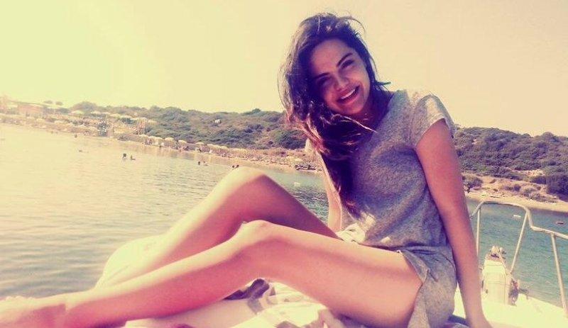 Karagül'ün Özlem'i Hilal Altınbilek tatilde 