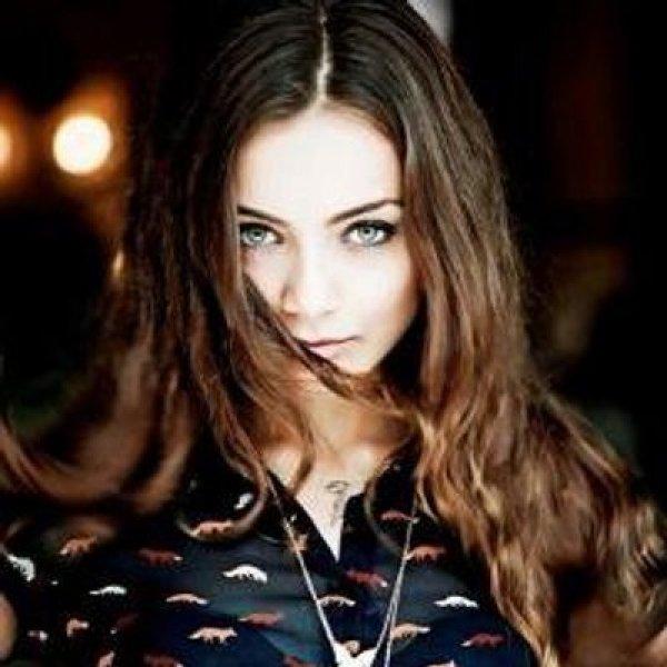 Damla Sönmez tatil sezonunu  Bodrum’da açtı