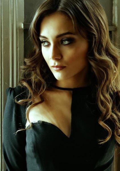 Damla Sönmez tatil sezonunu  Bodrum’da açtı