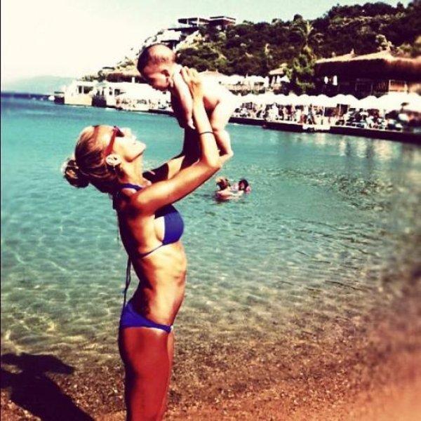 Vefalı gelin Çağla Şıkel