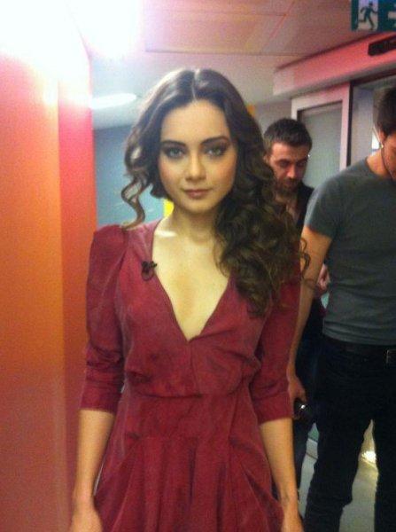 Damla Sönmez tatil sezonunu  Bodrum’da açtı