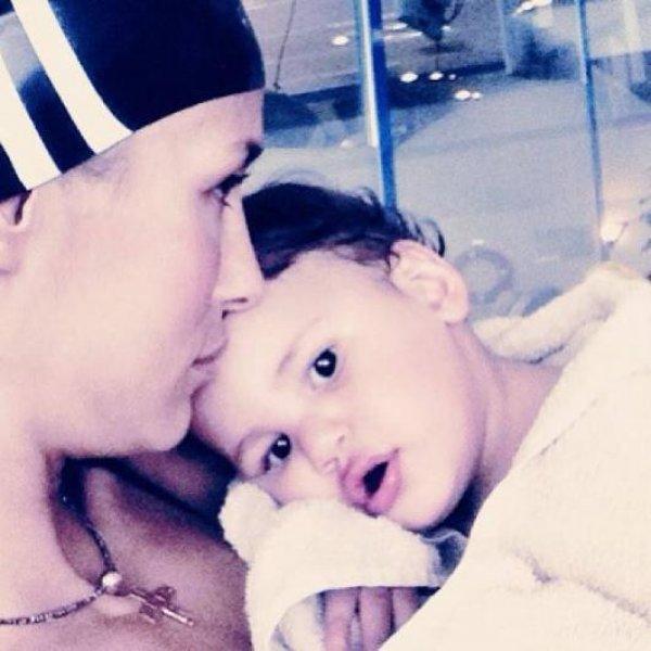 Vefalı gelin Çağla Şıkel