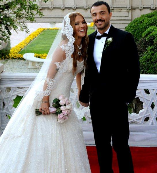 Demet Akalın Bodrum'da sezonu açtı 