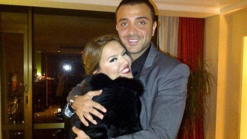 Demet Akalın Bodrum'da sezonu açtı 