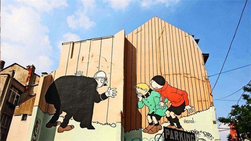 Belçika sokaklarını çizgi film kahramanları süsledi
