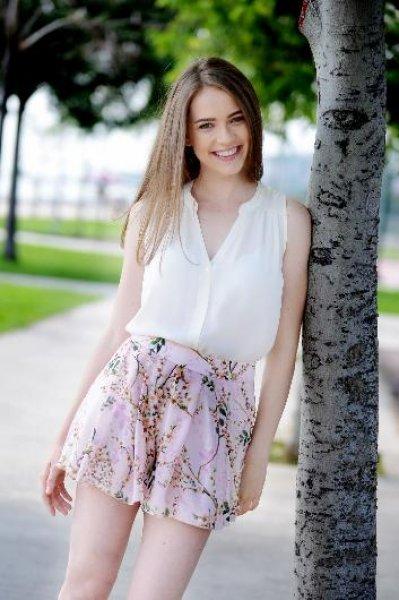 Güzel oyuncu Ece Çeşmioğlu’nun inanılmaz değişimi 