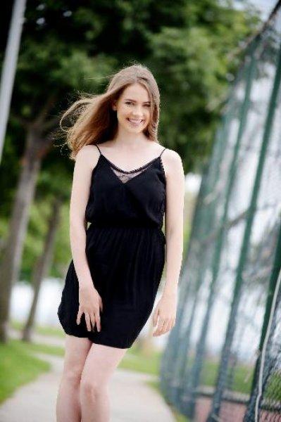 Güzel oyuncu Ece Çeşmioğlu’nun inanılmaz değişimi 