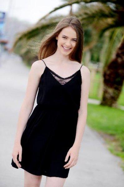 Güzel oyuncu Ece Çeşmioğlu’nun inanılmaz değişimi 