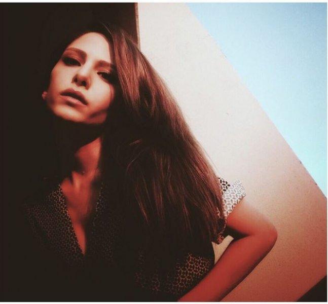 Ezgi Asaroğlu'nun makyajsız fotoğrafı şaşırttı 