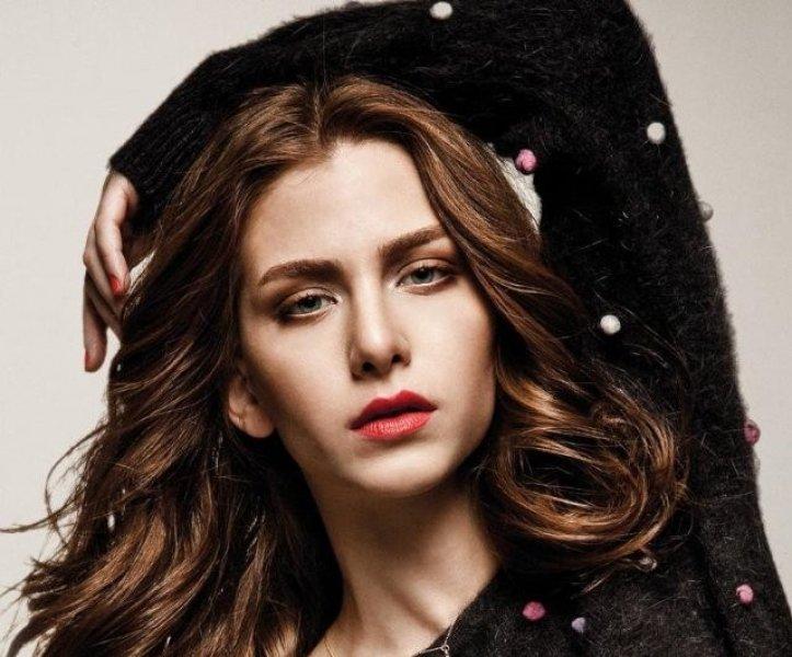 Ezgi Asaroğlu'nun makyajsız fotoğrafı şaşırttı 