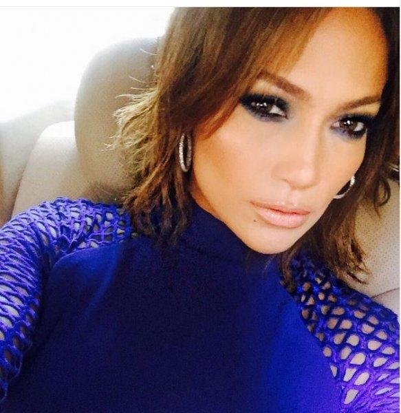 Ünlülerden 14 Temmuz Instagram paylaşımları 