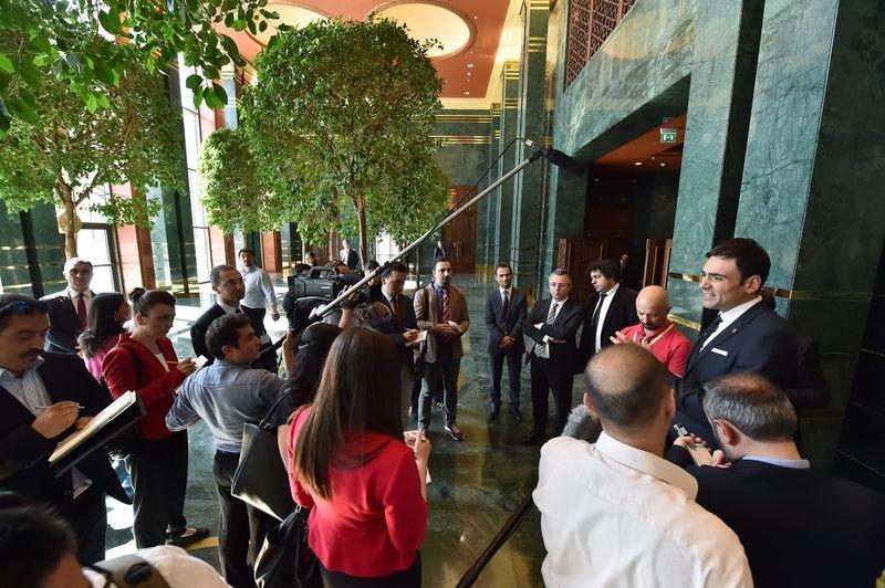 Cumhurbaşkanlığı Külliyesi muhabirlere gezdirildi
