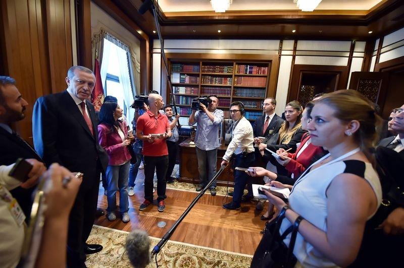 Cumhurbaşkanlığı Külliyesi muhabirlere gezdirildi