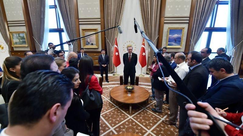 Cumhurbaşkanlığı Külliyesi muhabirlere gezdirildi