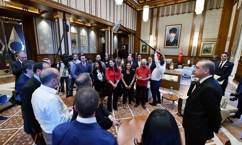 Cumhurbaşkanlığı Külliyesi muhabirlere gezdirildi