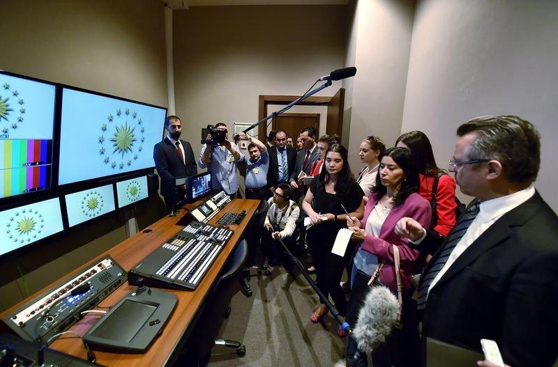 Cumhurbaşkanlığı Külliyesi muhabirlere gezdirildi