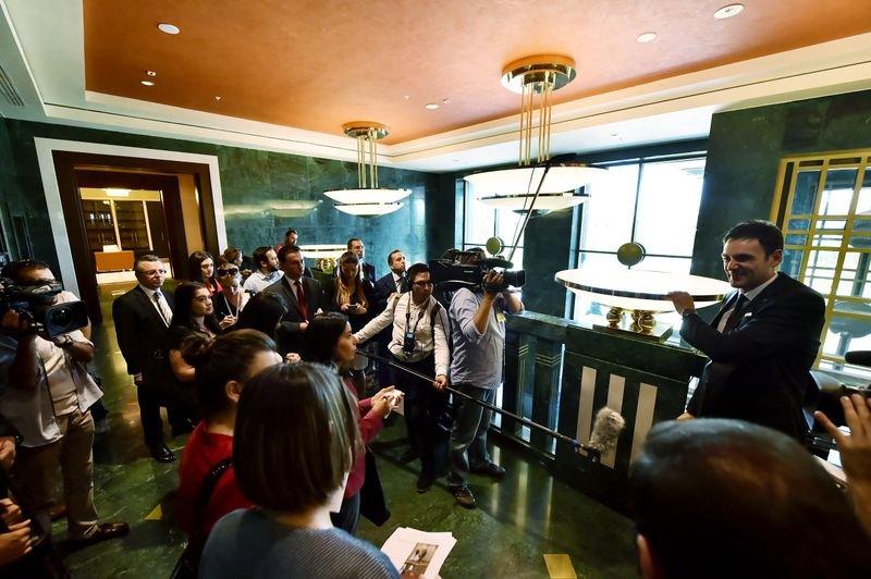 Cumhurbaşkanlığı Külliyesi muhabirlere gezdirildi