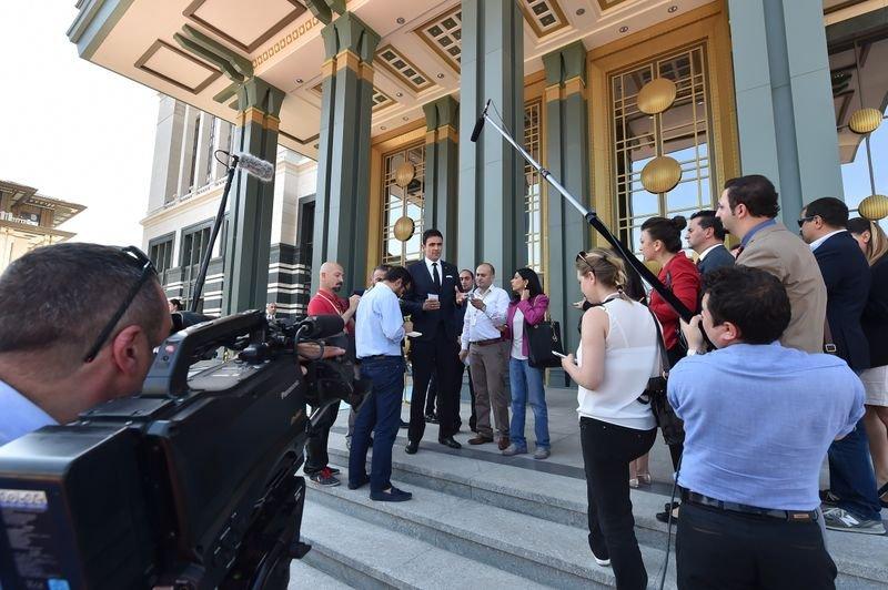 Cumhurbaşkanlığı Külliyesi muhabirlere gezdirildi