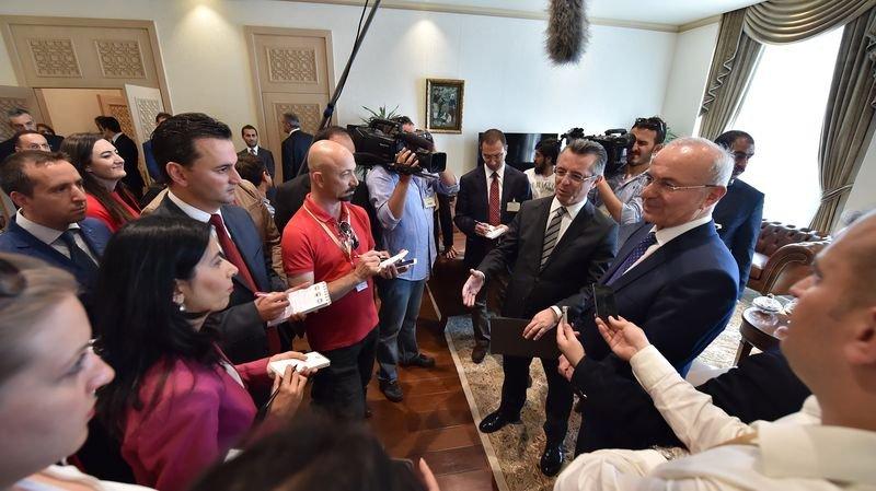 Cumhurbaşkanlığı Külliyesi muhabirlere gezdirildi