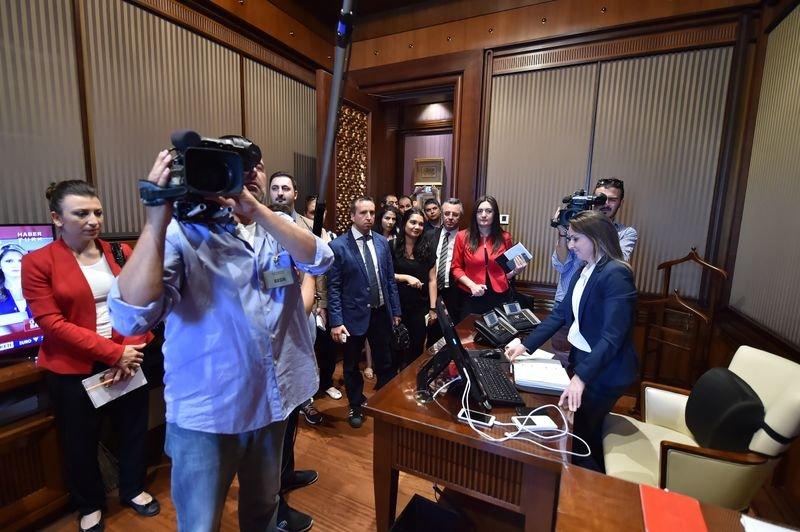 Cumhurbaşkanlığı Külliyesi muhabirlere gezdirildi