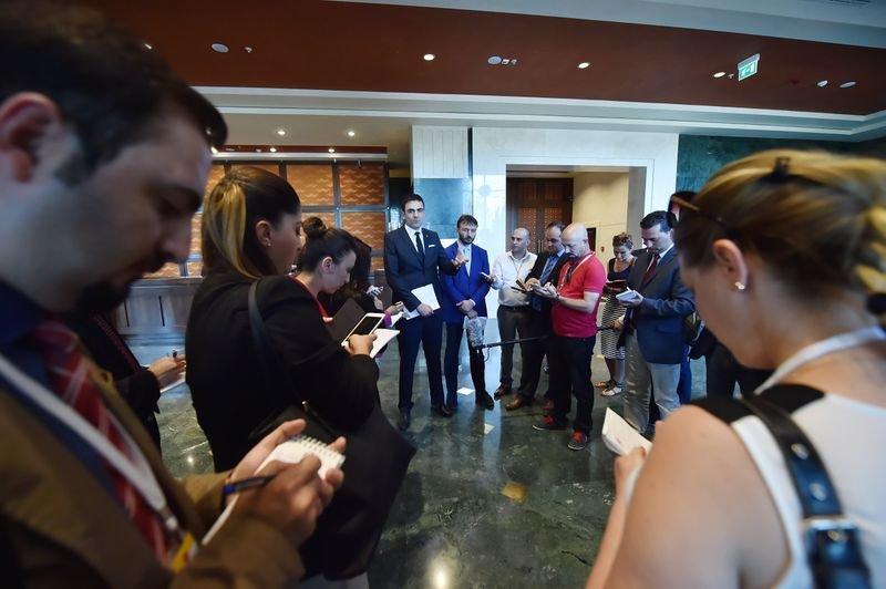 Cumhurbaşkanlığı Külliyesi muhabirlere gezdirildi