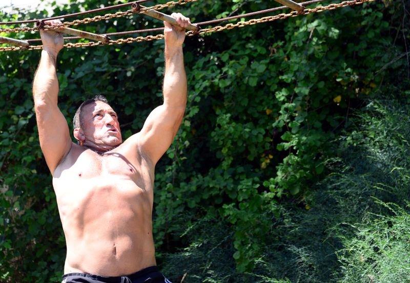 Ahmet Taşçı 300 kiloluk lastikle antrenman yapıyor