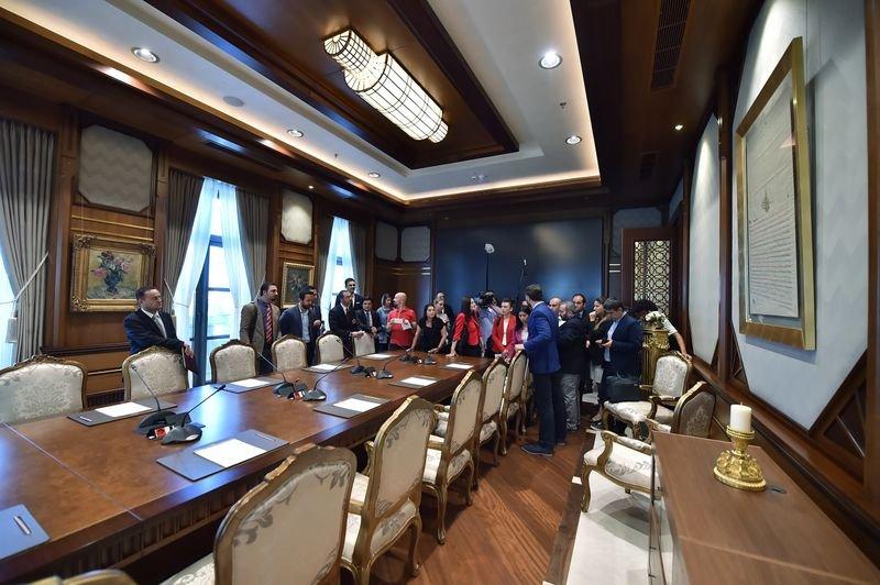 Cumhurbaşkanlığı Külliyesi muhabirlere gezdirildi