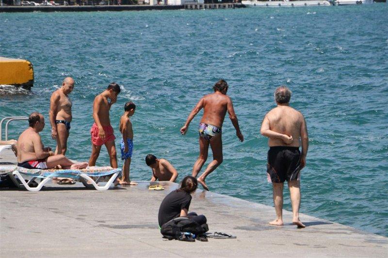 İstanbul boşaldı sahiller doldu
