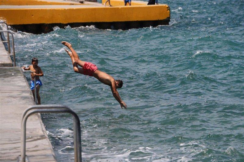 İstanbul boşaldı sahiller doldu