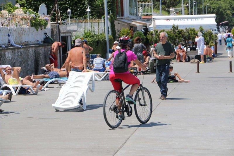 İstanbul boşaldı sahiller doldu