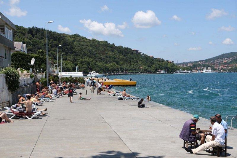 İstanbul boşaldı sahiller doldu
