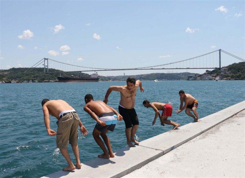 İstanbul boşaldı sahiller doldu