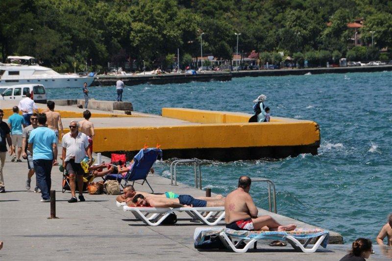 İstanbul boşaldı sahiller doldu