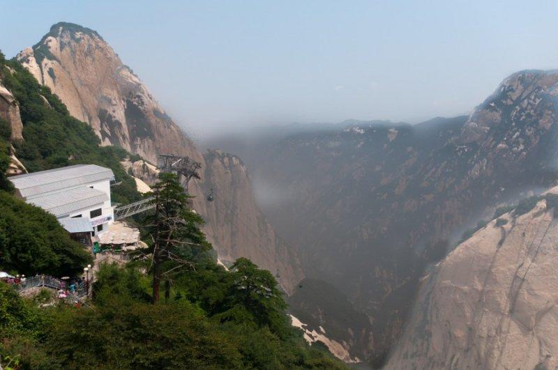 Dünyanın en tehlikeli turistlik yeri  Daoist tapınağı