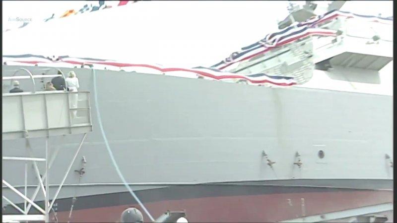 Denize indirilen savaş gemisi yürekleri ağza getirdi