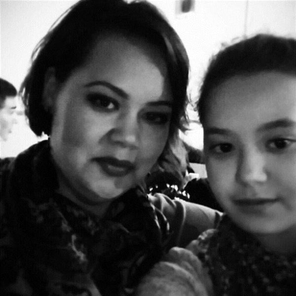 Fahriye Evcen ablası Ayşen Evcen'in fotoğrafını paylaştı 