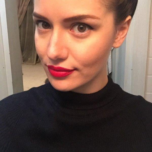 Fahriye Evcen ablası Ayşen Evcen'in fotoğrafını paylaştı 