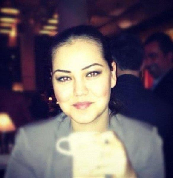 Fahriye Evcen ablası Ayşen Evcen'in fotoğrafını paylaştı 