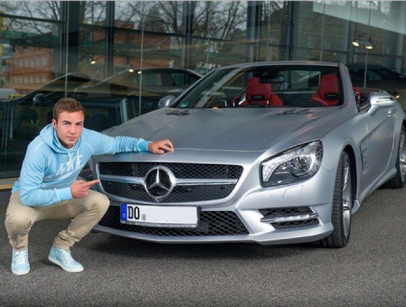 Yıldız sporcuların lüks arabaları 