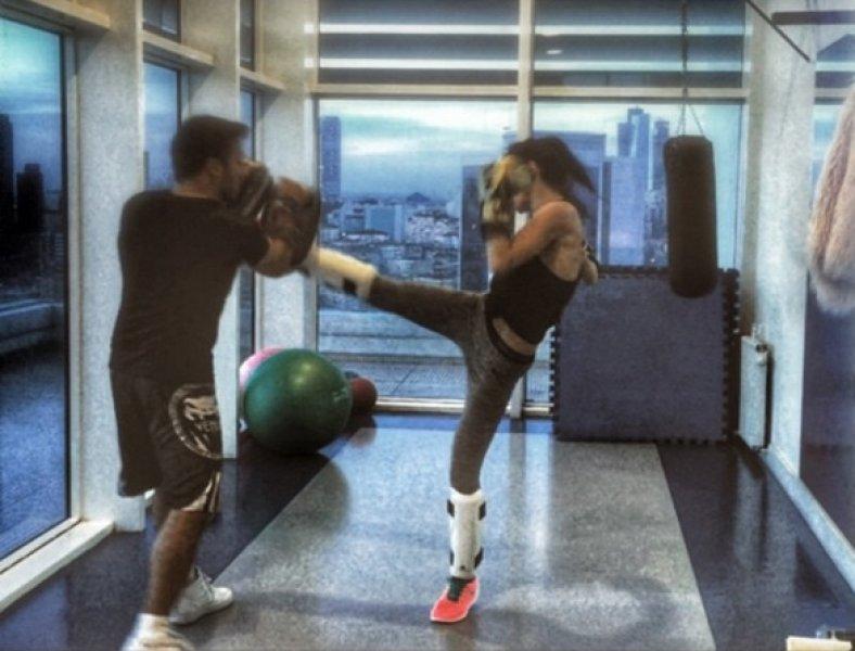 Güzel oyuncu Merve Boluğur'un Instagram fotoğrafları 