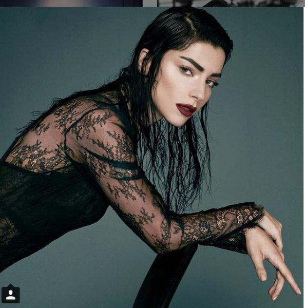 Güzel oyuncu Merve Boluğur'un Instagram fotoğrafları 