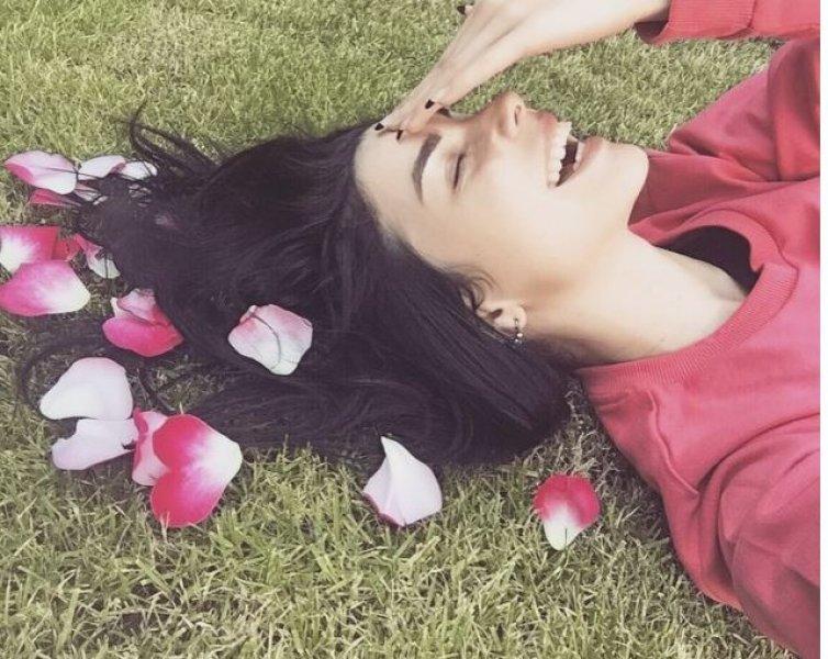 Güzel oyuncu Merve Boluğur'un Instagram fotoğrafları 