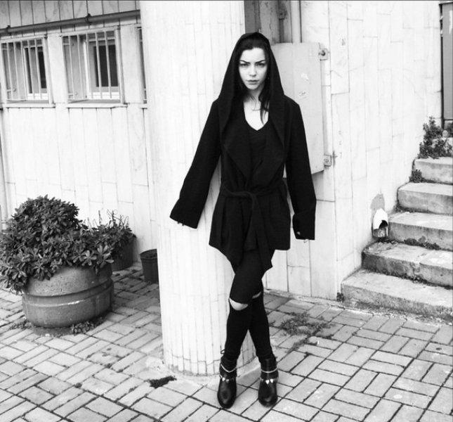 Güzel oyuncu Merve Boluğur'un Instagram fotoğrafları 