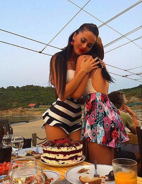 Ünlülerin objektifinden 27 Temmuz Instagram paylaşımları 