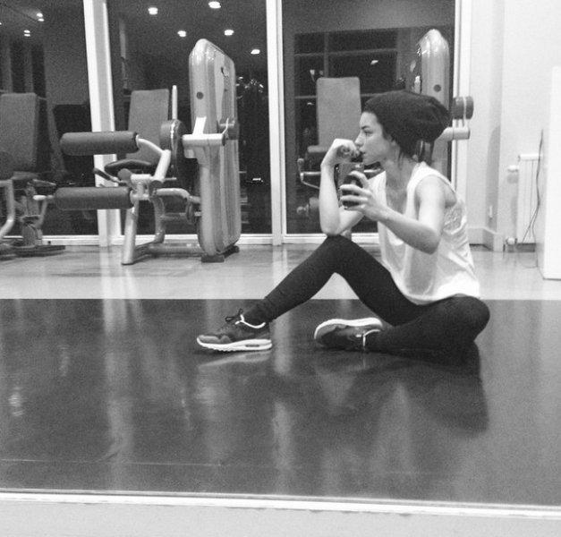 Güzel oyuncu Merve Boluğur'un Instagram fotoğrafları 