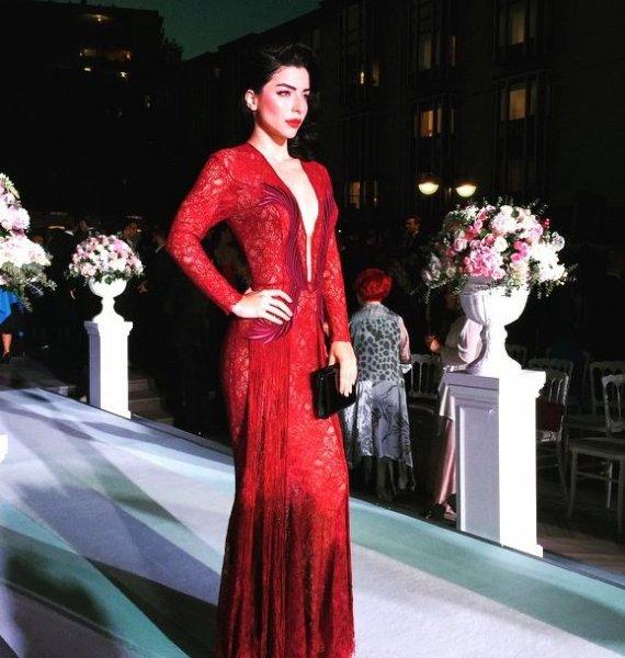 Güzel oyuncu Merve Boluğur'un Instagram fotoğrafları 