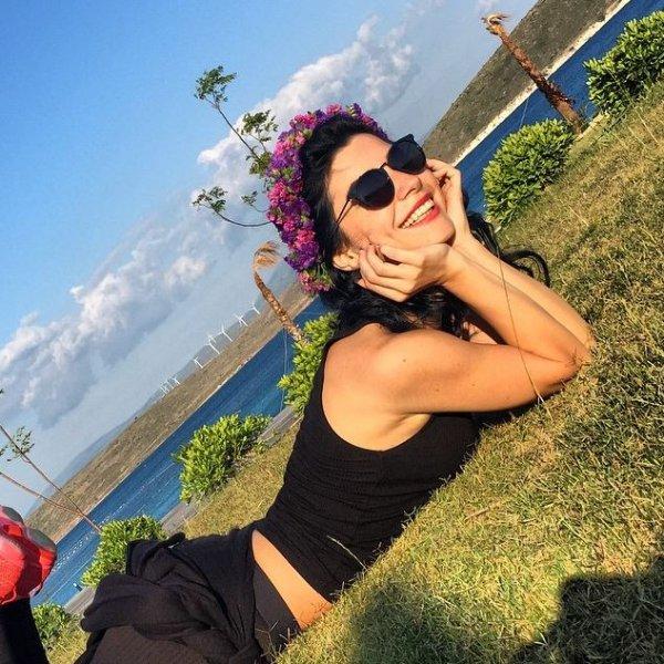 Güzel oyuncu Merve Boluğur'un Instagram fotoğrafları 