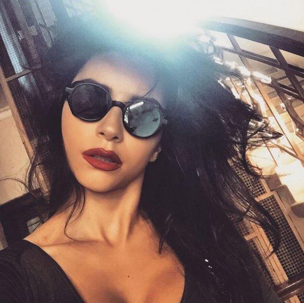 Güzel oyuncu Merve Boluğur'un Instagram fotoğrafları 