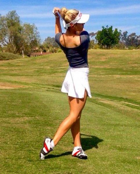 Instagram'ın yeni yıldızı golfçü Paige Spiranac